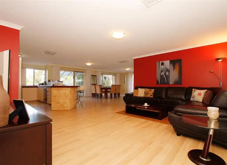Sixth view of Homely house listing, 2 Pepin Court, Joondalup WA 6027