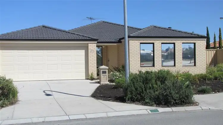 31 Innesvale Way, Carramar WA 6031