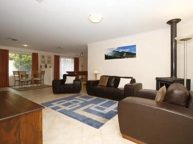 Seventh view of Homely house listing, 2 Manitoba Court, Joondalup WA 6027
