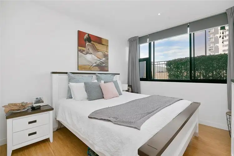 Sixth view of Homely apartment listing, 304/10 Pidgeon Close, West End QLD 4101