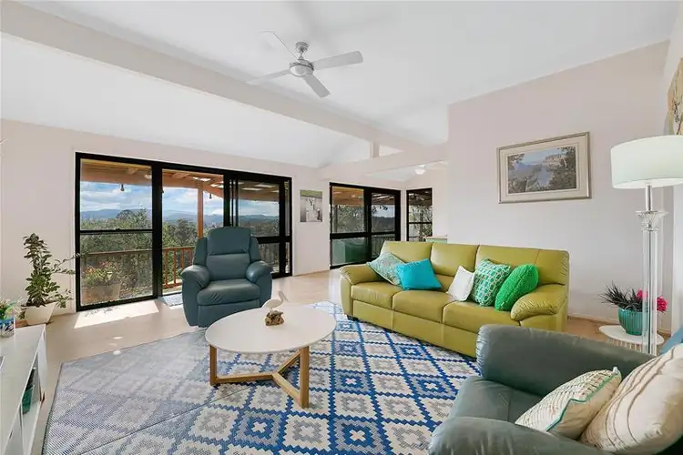 39 Pinkwood Street, Bellbowrie QLD 4070