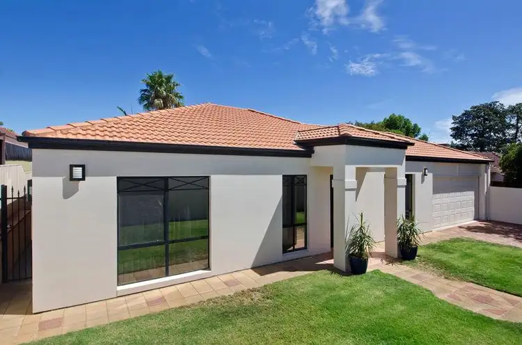 18A Neath Avenue, South Brighton SA 5048