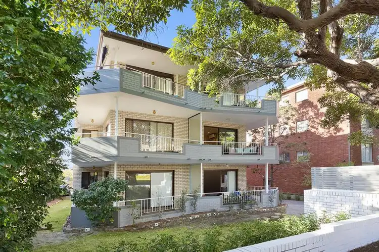 Second view of Homely unit listing, 3/82 Oaks Avenue, Dee Why NSW 2099