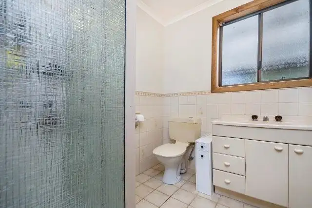 Seventh view of Homely house listing, 17 Marlee  Court, Warrnambool VIC 3280