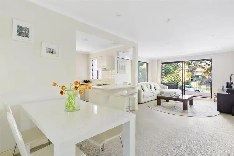 Main view of Homely unit listing, 3/82 Oaks Avenue, Dee Why NSW 2099