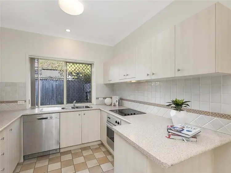 Fourth view of Homely townhouse listing, 2/7 Kent Street, Coorparoo QLD 4151