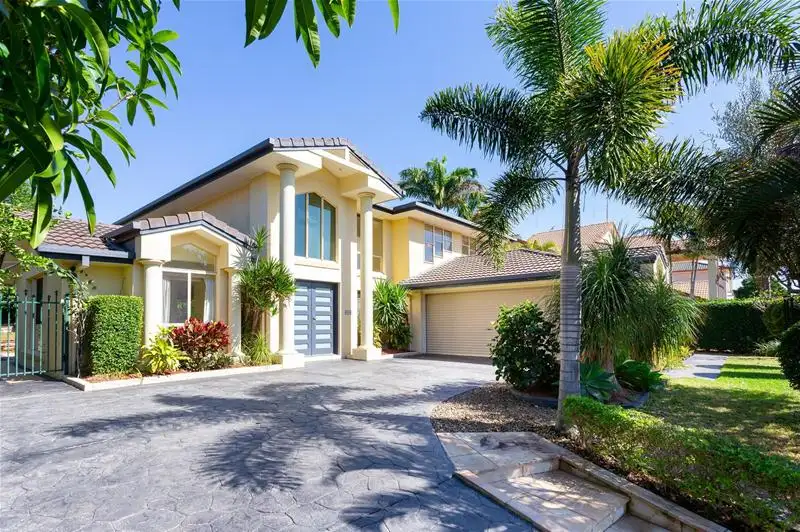 Main view of Homely house listing, 19 Beaulieu Crescent, Carindale QLD 4152