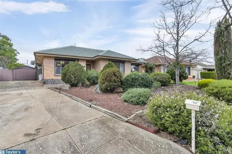 16 Wolsten Road, Para Hills SA 5096