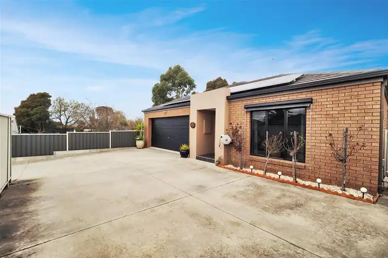 Main view of Homely apartment listing, 2/17A Henderson Street, Ararat VIC 3377
