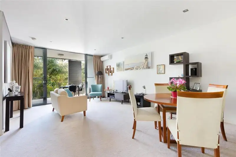 Main view of Homely unit listing, 5/16 Hawkesbury Avenue, Dee Why NSW 2099