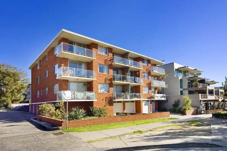 Fifth view of Homely unit listing, 2/2 The Strand, Dee Why NSW 2099