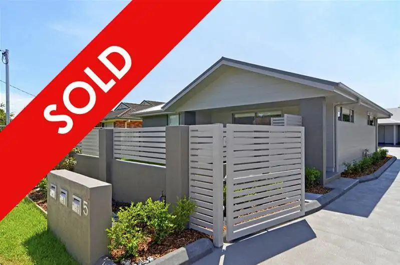Main view of Homely villa listing, 1/5 Piper Street, Woy Woy NSW 2256