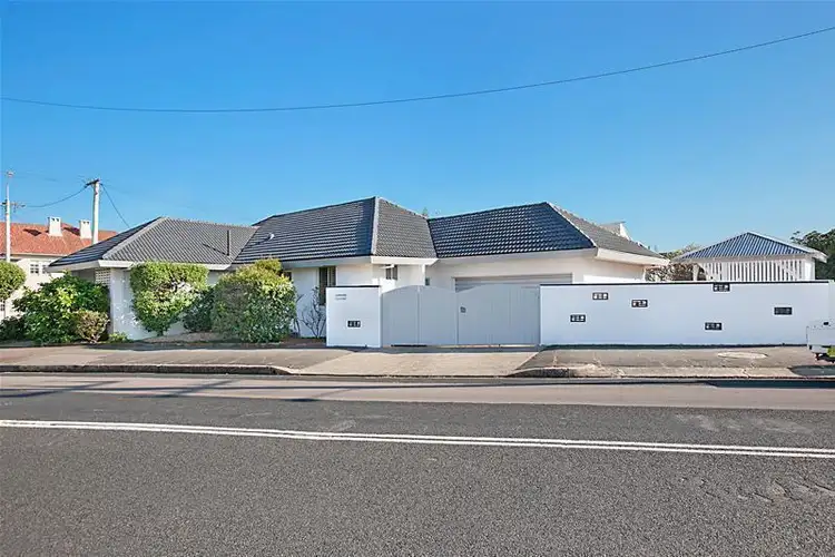 54 Bar Beach Avenue, Bar Beach NSW 2300