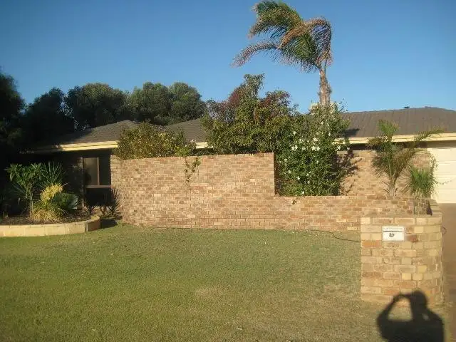 27 Kultown Drive, Waggrakine WA 6530
