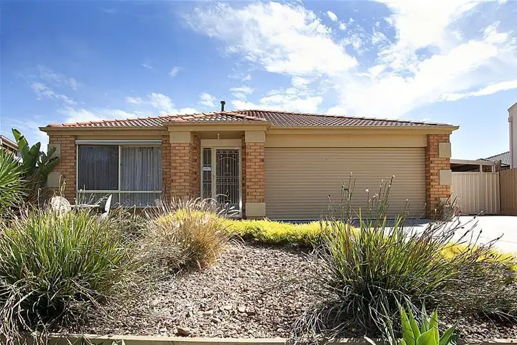 35 Nicholson Terrace, Taylors Hill VIC 3037