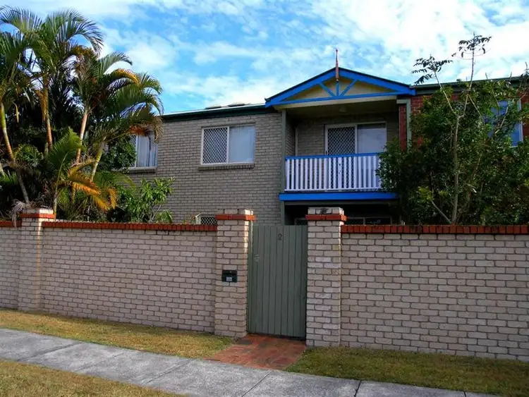 2/735 Cavendish Road, Holland Park QLD 4121