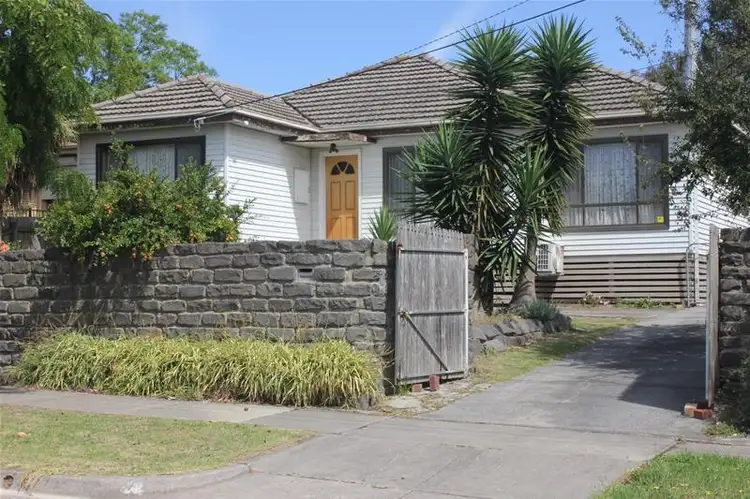 28 Hillside Avenue, Dandenong North VIC 3175