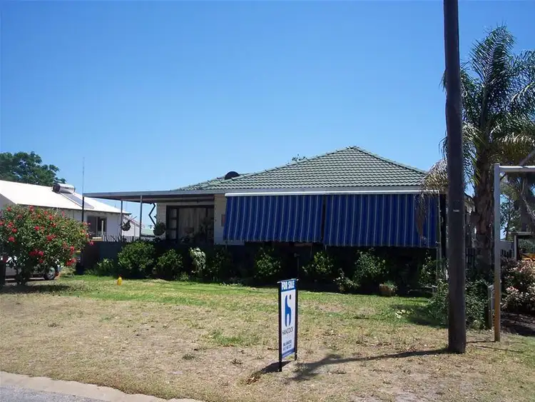 8 Bandak Road, Carey Park WA 6230