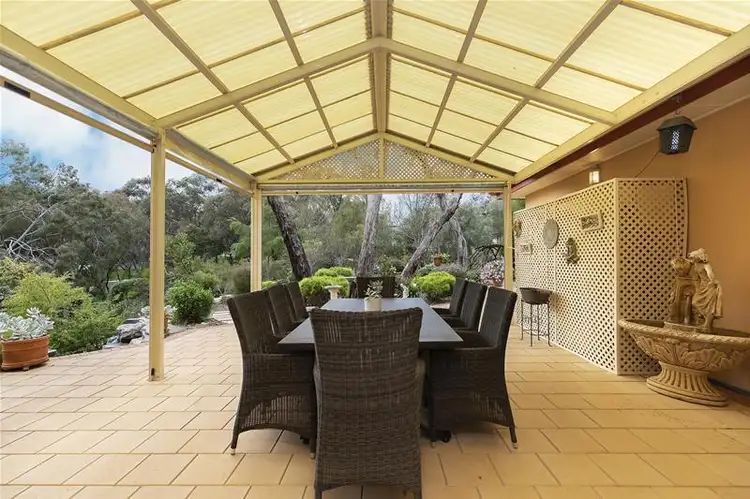 12 Glen Road, Eden Hills SA 5050