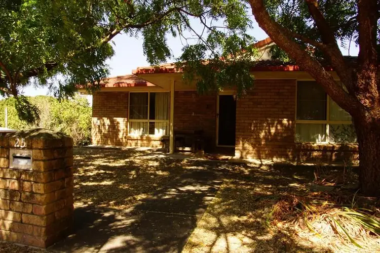 25 Hill Street, Sarina QLD 4737