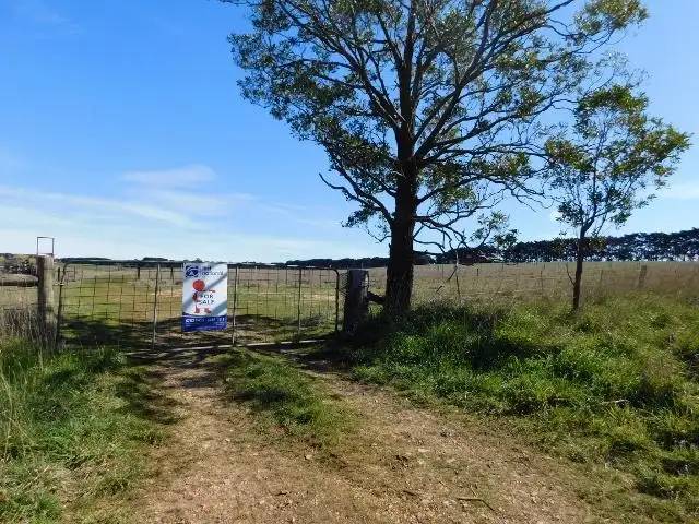 Lot 3 122 Tickawarra Road, Romsey VIC 3434