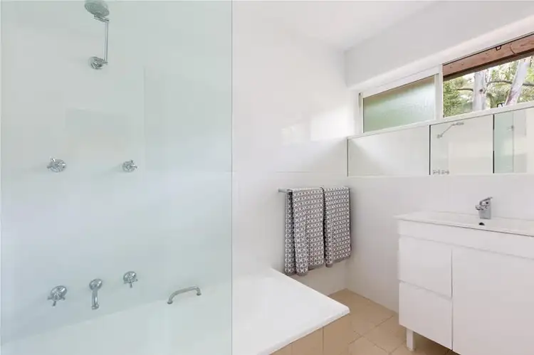 Fifth view of Homely unit listing, 7/30 The Crescent, Dee Why NSW 2099