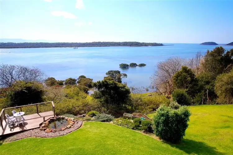 89 Orama Crescent, Orient Point NSW 2540