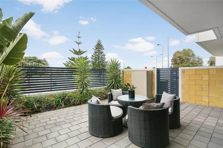 10/7 Patawalonga Frontage, Glenelg North SA 5045