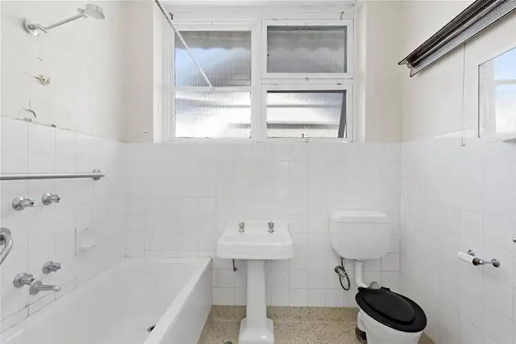 Fourth view of Homely apartment listing, 2/36A Pier Street, Glenelg South SA 5045