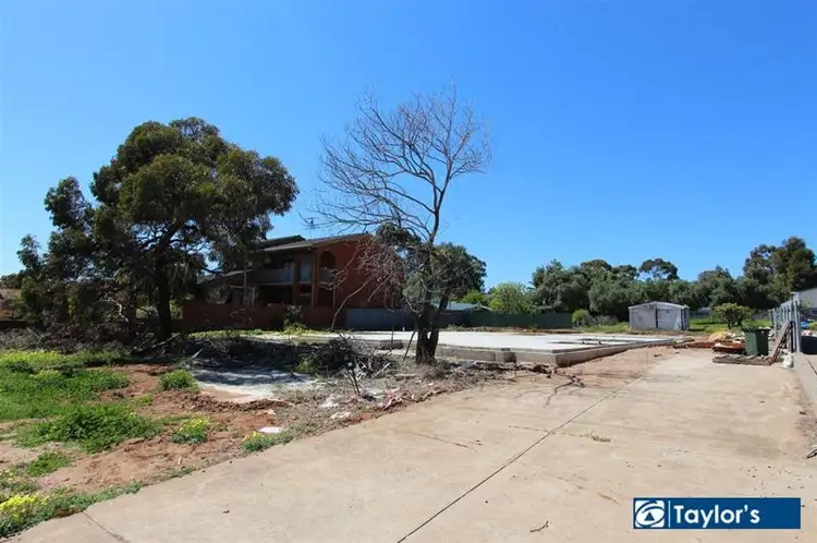 22 Cornwall Drive, Gulfview Heights SA 5096