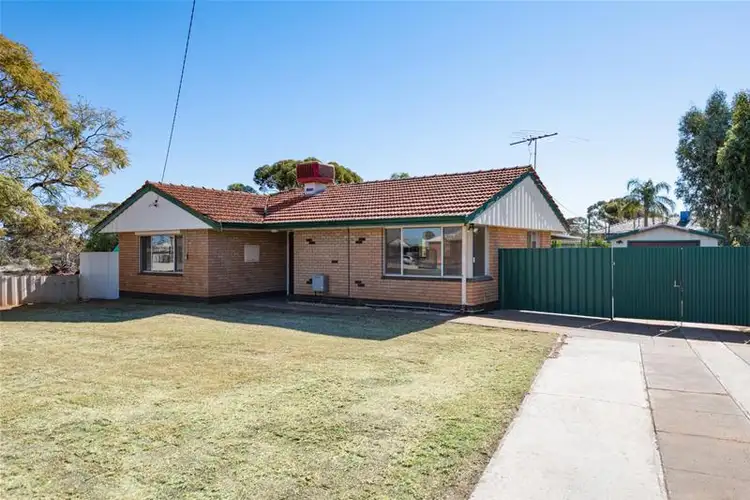 6 Leslie Place, Hannans WA 6430