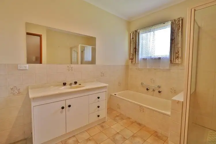 Seventh view of Homely townhouse listing, 1/42-44 Lake Road, Kyabram VIC 3620