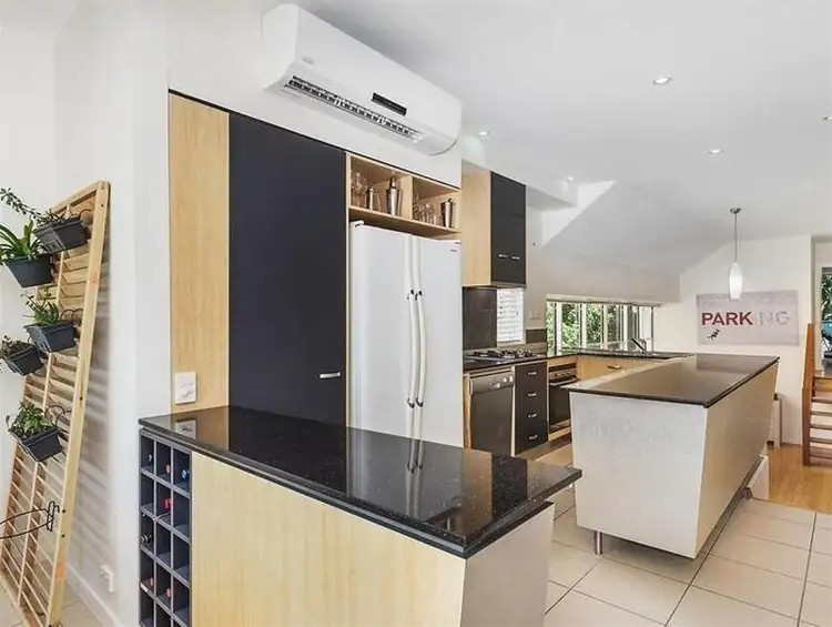 Fourth view of Homely villa listing, 2/82 Albatross Avenue, Mermaid Beach QLD 4218