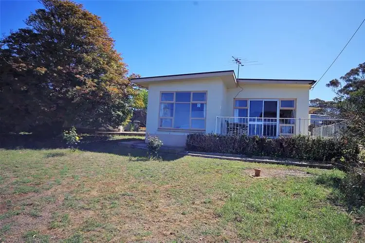 2 Alma Street, Port Vincent SA 5581