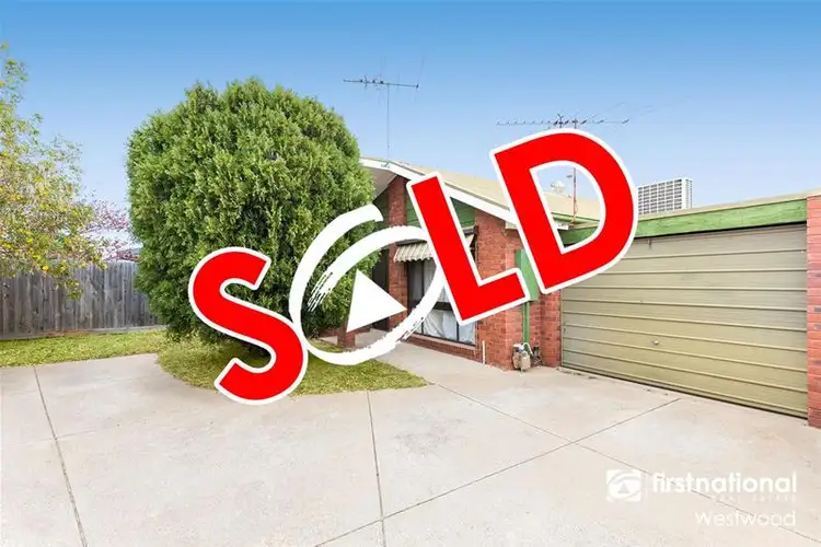 4/5 Deutgam Street, Werribee VIC 3030