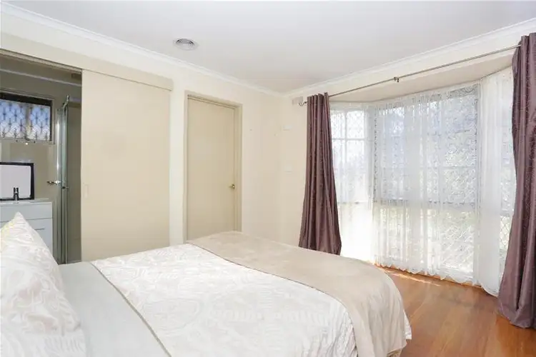 Sixth view of Homely house listing, 5 Renwick Close, Craigieburn VIC 3064
