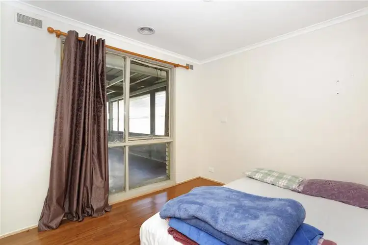 Seventh view of Homely house listing, 5 Renwick Close, Craigieburn VIC 3064