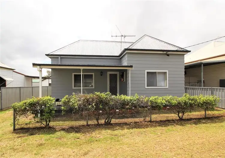 17 Second Street, Weston NSW 2326