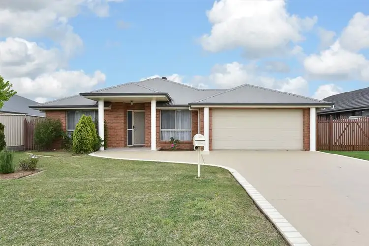 15 Connel Drive, Heddon Greta NSW 2321