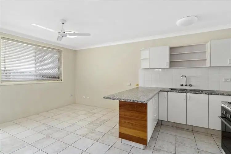 Sixth view of Homely semi-detached listing, 2/23 Twenty Fifth Avenue, Palm Beach QLD 4221
