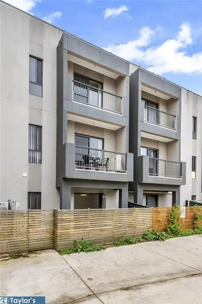 16/10 Darby Lane, Mawson Lakes SA 5095