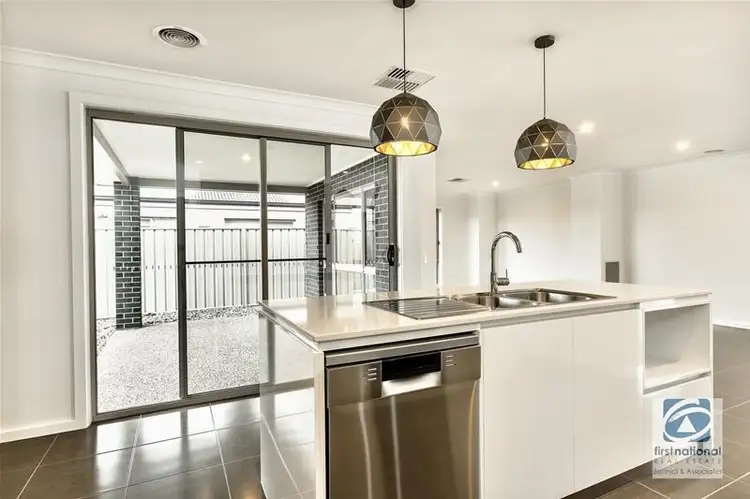 Sixth view of Homely house listing, 10B Hastings Way, West Wodonga VIC 3690