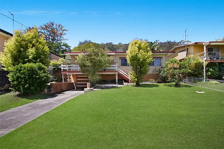 102 West Burleigh Road, Burleigh Heads QLD 4220