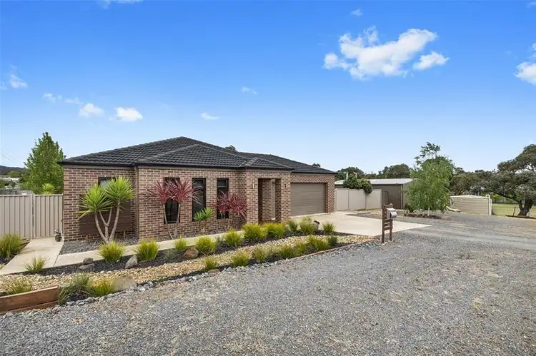 35 Basham Street, Ararat VIC 3377