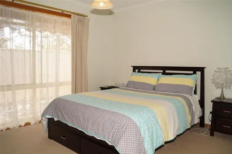 Fifth view of Homely apartment listing, 2/54 Saxton Street, Numurkah VIC 3636
