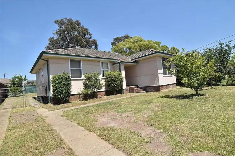 Main view of Homely house listing, 8 Neerini Avenue, Smithfield NSW 2164
