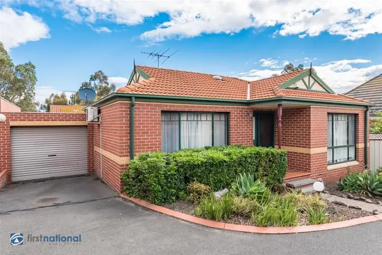 21/2-8 Knight Crescent, Roxburgh Park VIC 3064