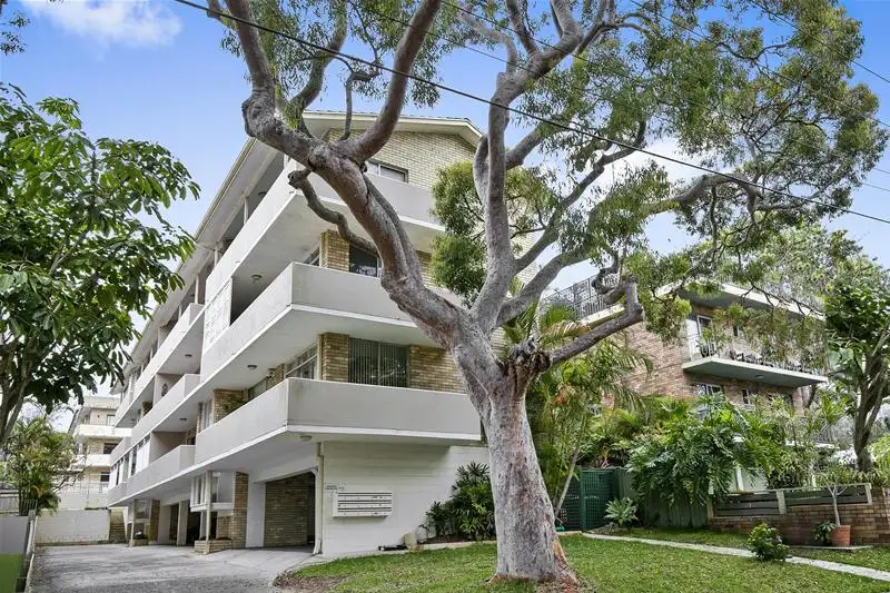 Main view of Homely unit listing, 7/4 Holborn Avenue, Dee Why NSW 2099