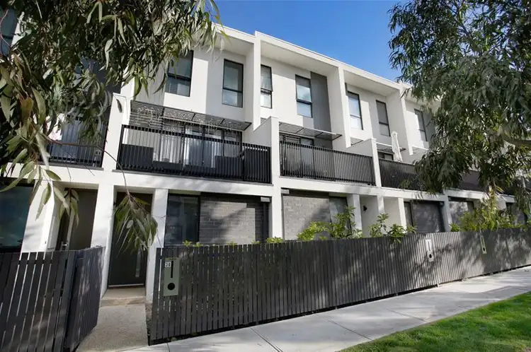 38 Central Park Walk, Cheltenham VIC 3192