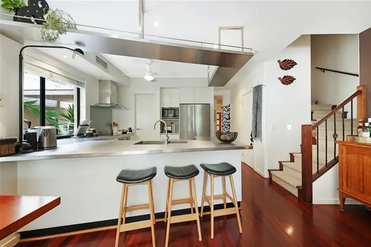 Fifth view of Homely villa listing, 2/3 Mountbatten Avenue, Main Beach QLD 4217